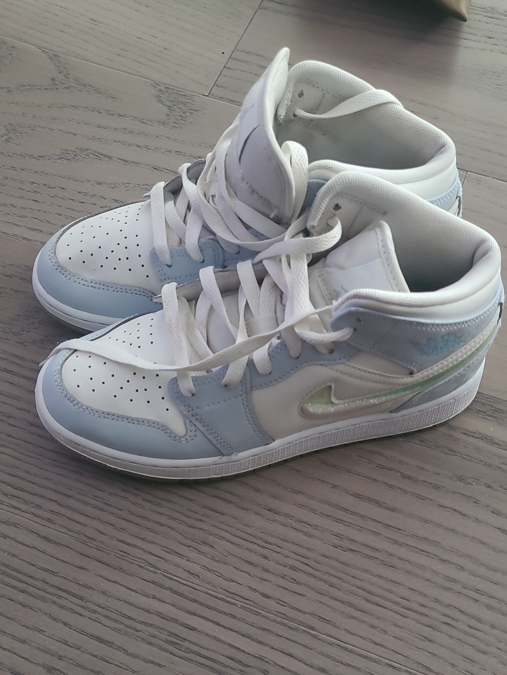 Kids Light Blue and White High-Top Sneakers - Nike